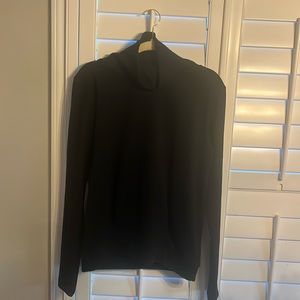 Black workout mock turtleneck sweatshirt ALO